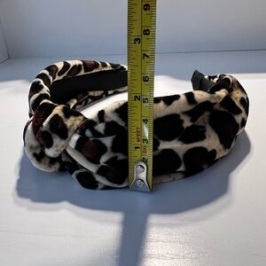 2/$20 Leopard Print Knotted Headband